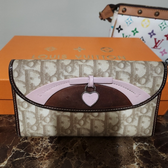 GUC Christian Dior Monogram Wallet PRICE IS FIRM!!! - Picture 4 of 14